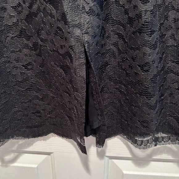 Younique Lace Black Skirt - Size Large - Picture 3 of 4